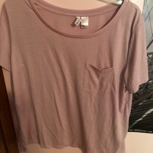 pink t-shirt